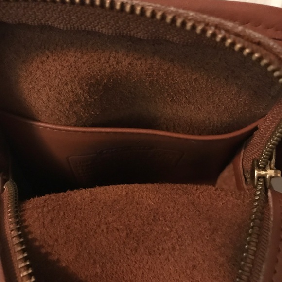 Vintage leather Coach purse/camera bag - Picture 4 of 5